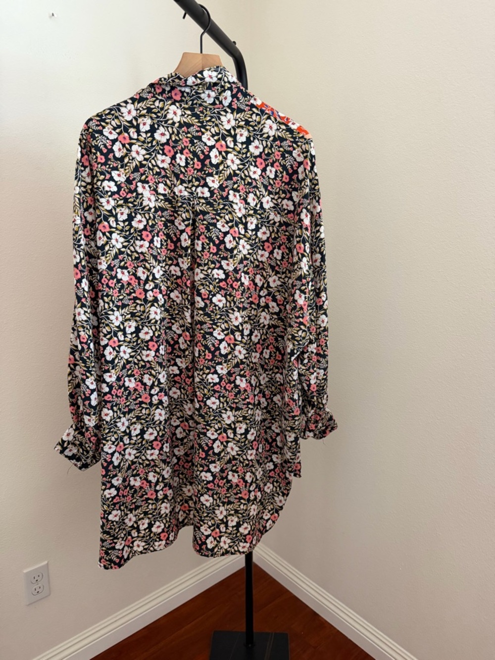 Glamorous mixed folk Black Floral Mix-Print Shirt Dress with Orange Yoke - Picture 6 of 6